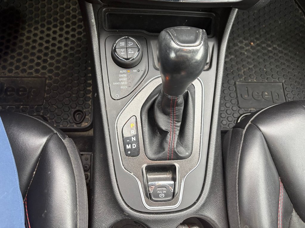 Jeep Cherokee Trailhawk 2020 à Pointe-Aux-Trembles, Québec - 25 - w1024h768px