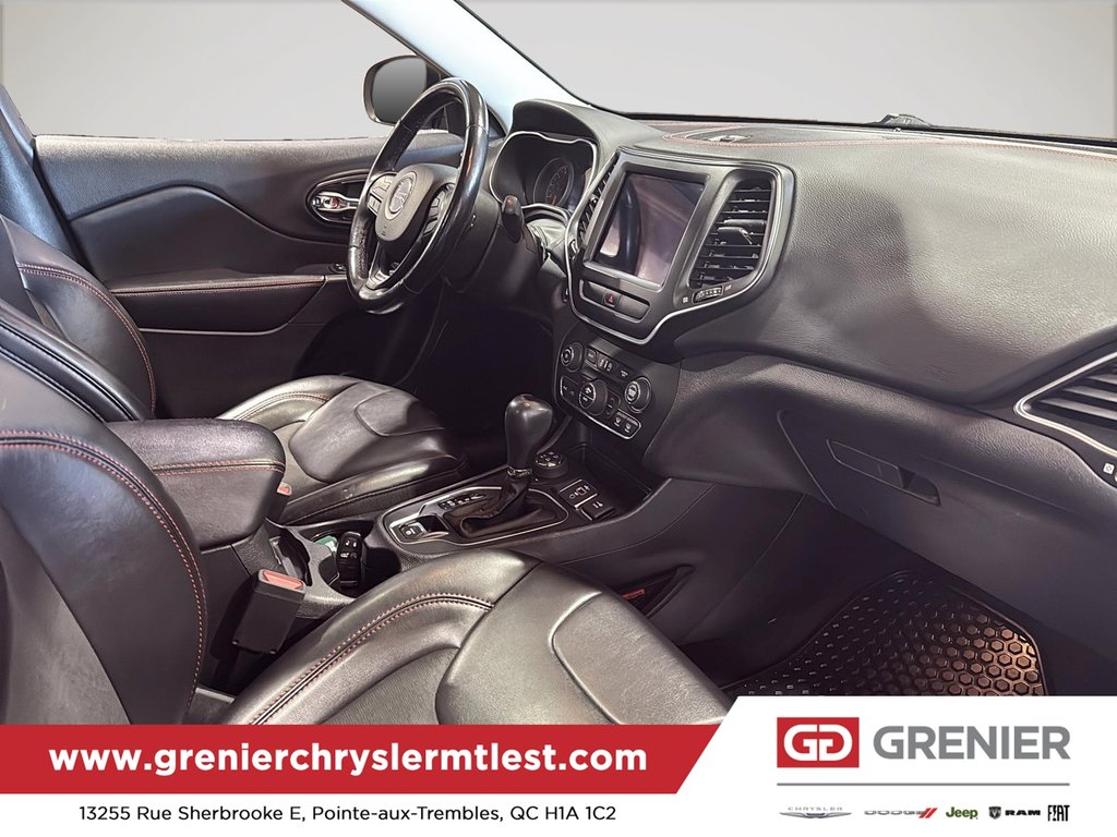 2020 Jeep Cherokee Trailhawk in Pointe-Aux-Trembles, Quebec - 12 - w1024h768px