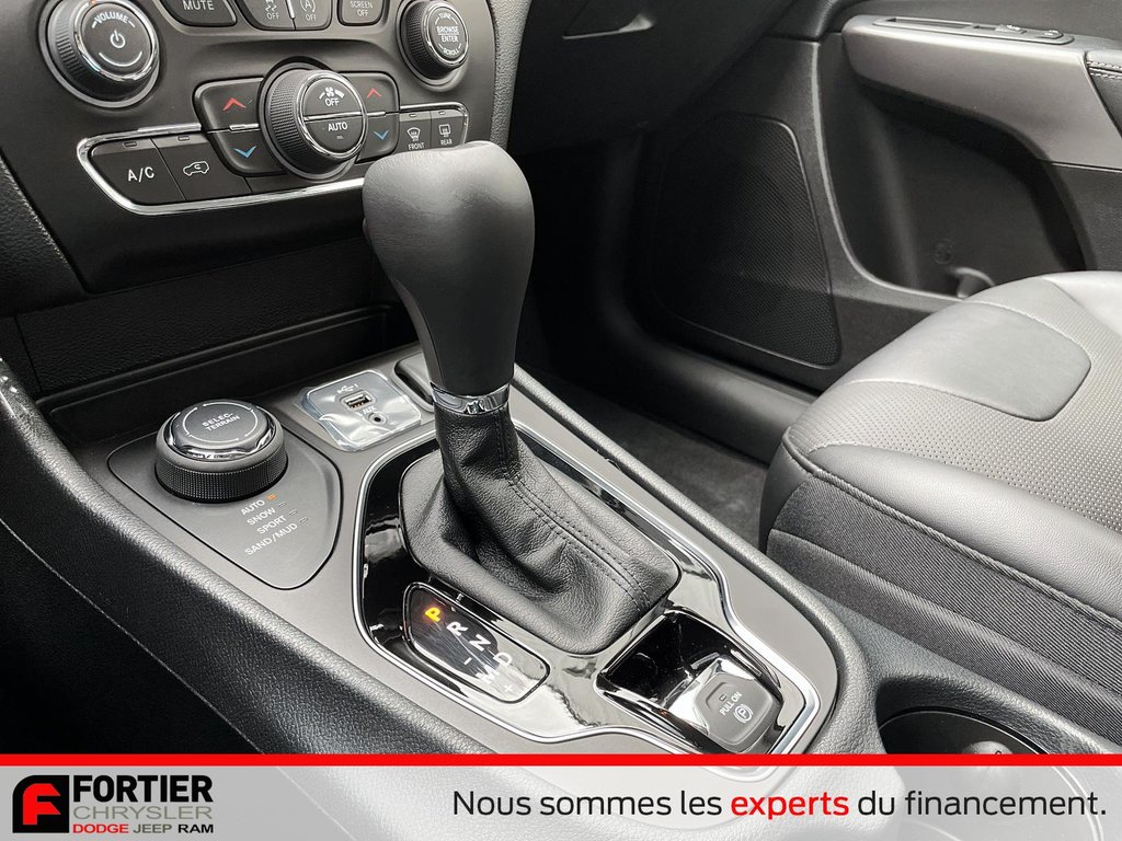 Jeep Cherokee LIMITED + 4X4 + CUIR + ÉCRAN 8.4 POUCE + BLUETOOTH 2022 à Pointe-Aux-Trembles, Québec - 20 - w1024h768px