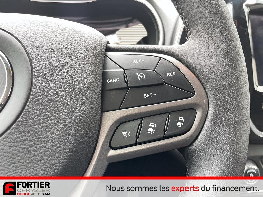 Jeep Cherokee LIMITED + 4X4 + CUIR + ÉCRAN 8.4 POUCE + BLUETOOTH 2022 à Pointe-Aux-Trembles, Québec - 15 - w1024h768px