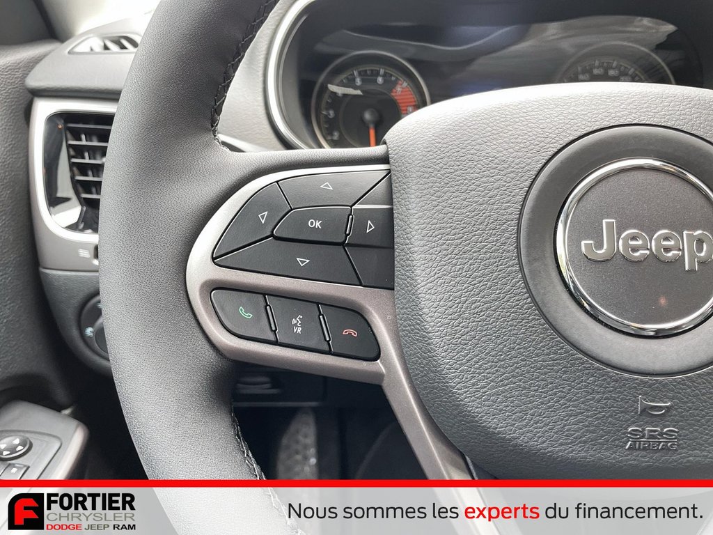 Jeep Cherokee LIMITED + 4X4 + CUIR + ÉCRAN 8.4 POUCE + BLUETOOTH 2022 à Pointe-Aux-Trembles, Québec - 14 - w1024h768px