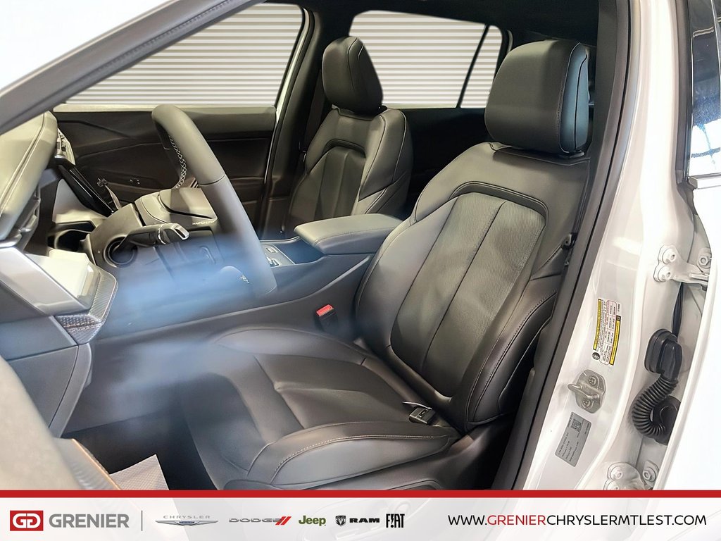 2026 Jeep Cherokee LIMITED in Pointe-Aux-Trembles, Quebec - 8 - w1024h768px