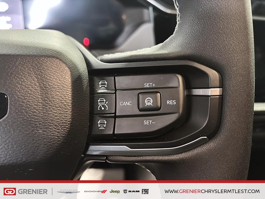2026 Jeep Cherokee LAREDO in Pointe-Aux-Trembles, Quebec - 10 - w1024h768px