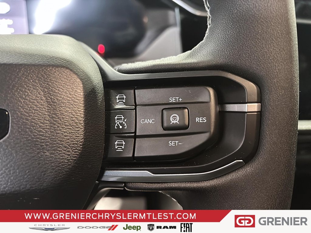 2026 Jeep Cherokee LAREDO in Pointe-Aux-Trembles, Quebec - 10 - w1024h768px
