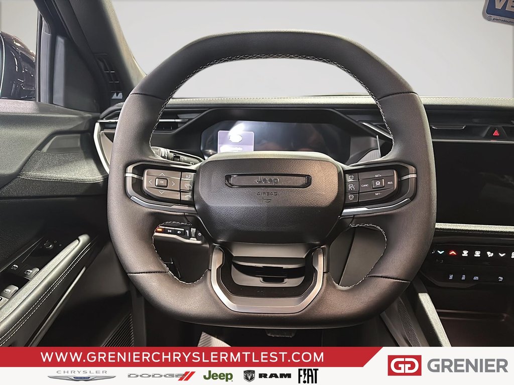 2026 Jeep Cherokee LAREDO in Pointe-Aux-Trembles, Quebec - 9 - w1024h768px