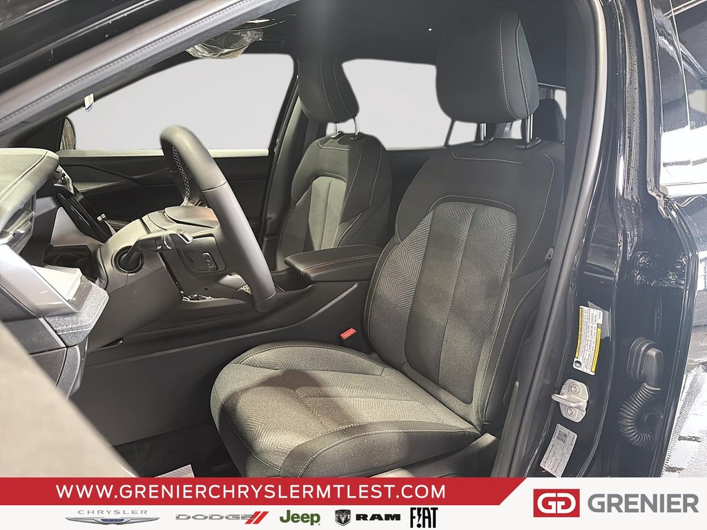 2026 Jeep Cherokee LAREDO in Pointe-Aux-Trembles, Quebec - 7 - w1024h768px