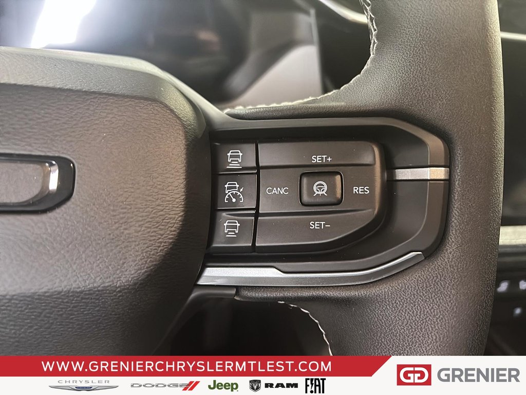 2026 Jeep Cherokee LAREDO in Pointe-Aux-Trembles, Quebec - 10 - w1024h768px