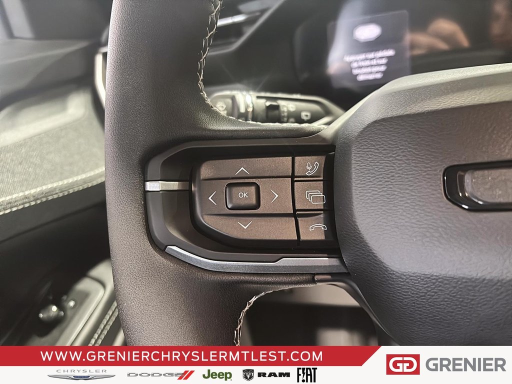 2026 Jeep Cherokee LAREDO in Pointe-Aux-Trembles, Quebec - 11 - w1024h768px