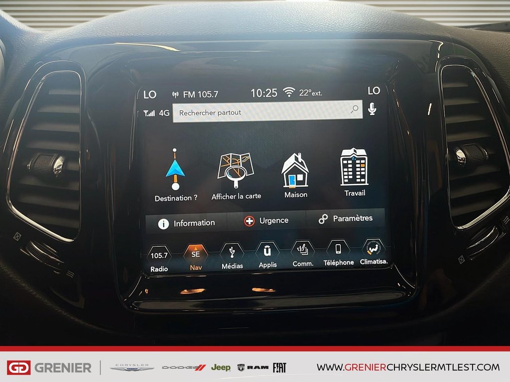 Jeep Compass NORTH + 4X4 + BLACK ROOF + ENSEMBLE NAVIGATION 2018 à Pointe-Aux-Trembles, Québec - 15 - w1024h768px