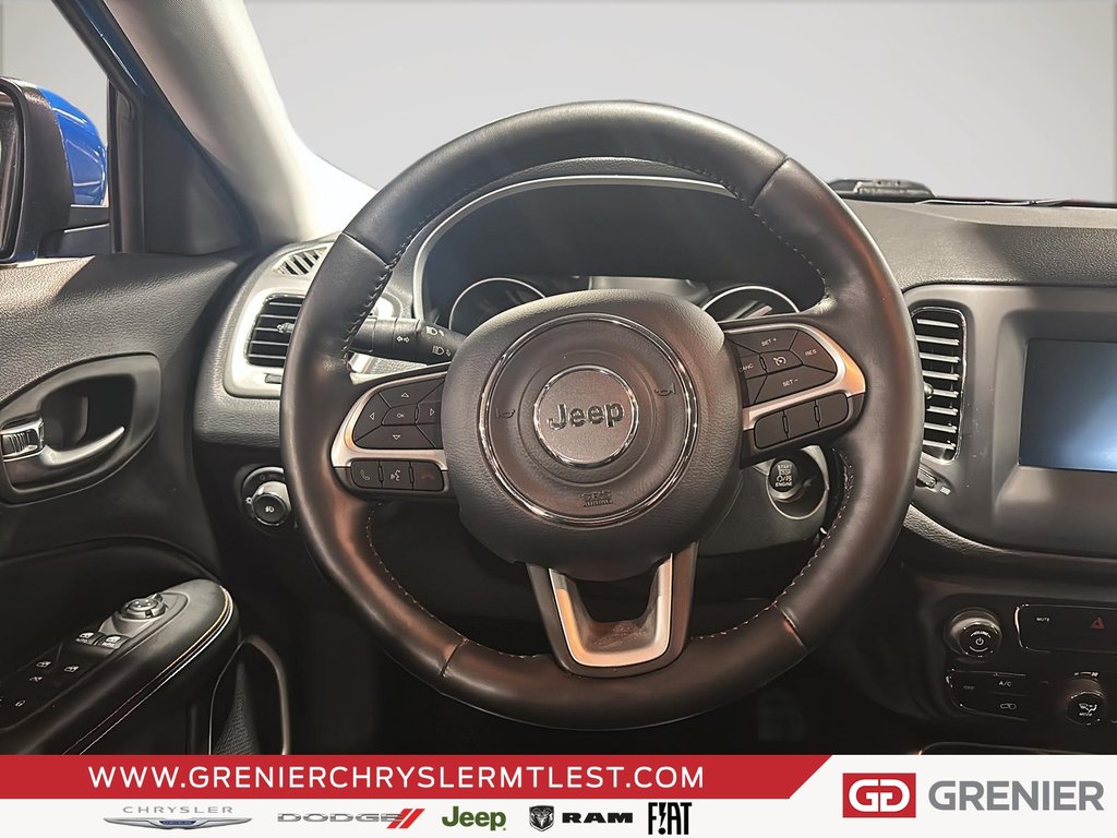 Jeep Compass NORTH + 4X4 + ATTELAGE DE REMORQUE 2018 à Pointe-Aux-Trembles, Québec - 9 - w1024h768px