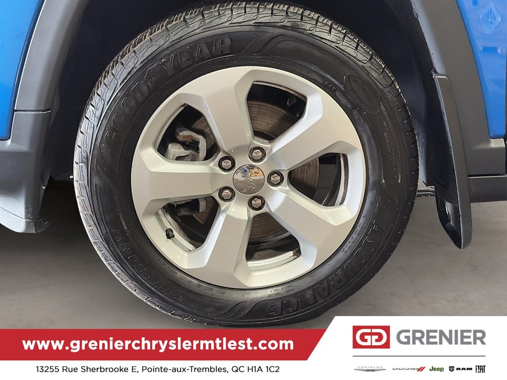 Jeep Compass NORTH + 4X4 + ATTELAGE DE REMORQUE 2018 à Pointe-Aux-Trembles, Québec - 8 - w1024h768px