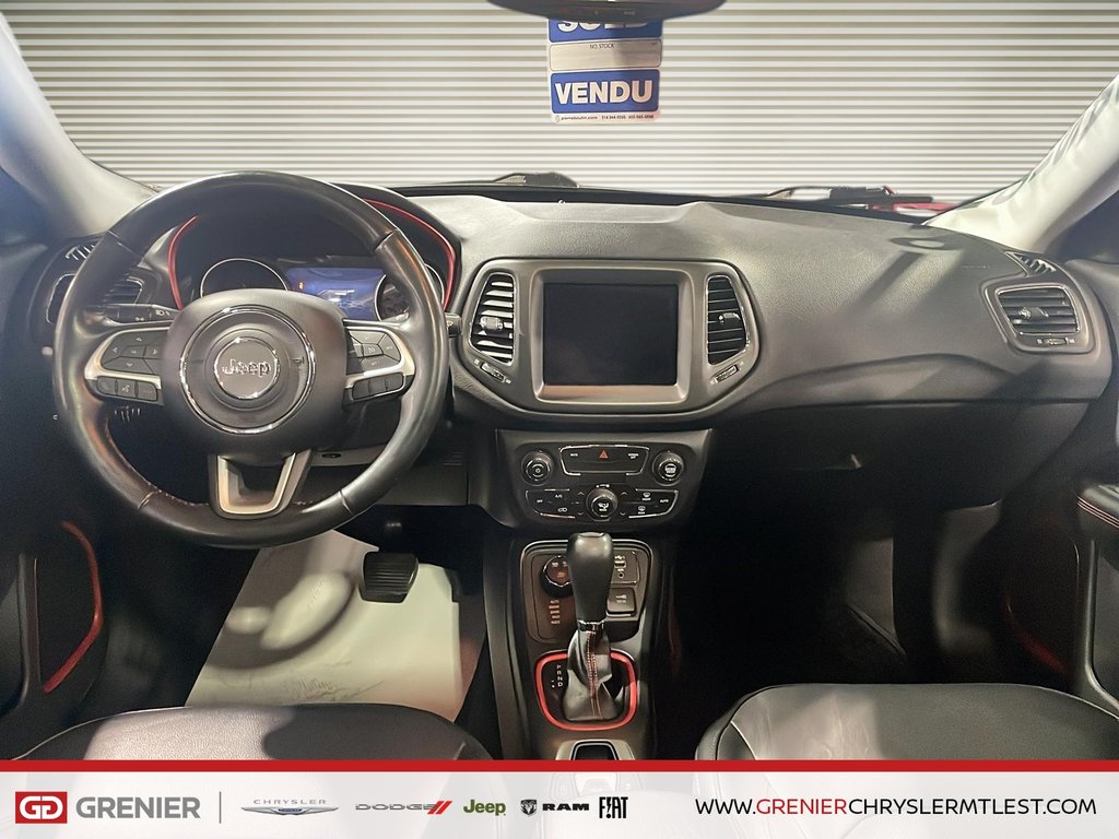 Jeep Compass TRAILHAWK + 4X4 + TOIT OUVRANT PANO 2019 à Pointe-Aux-Trembles, Québec - 8 - w1024h768px