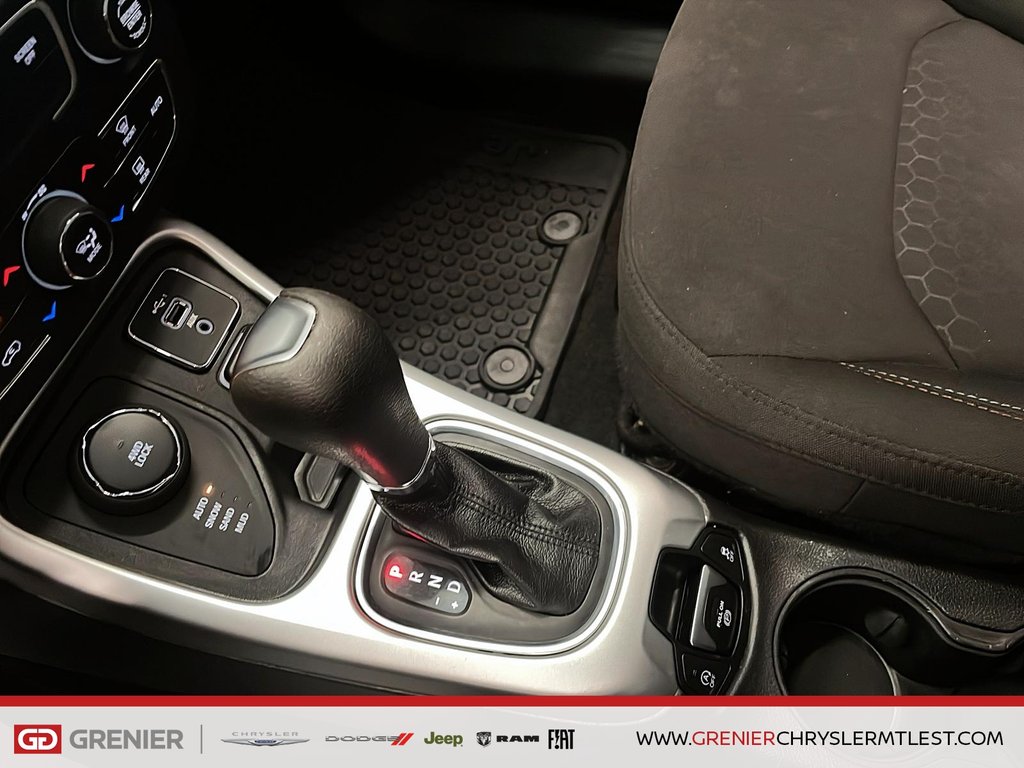 Jeep Compass UPLAND + 4X4 + CARPLAY 2021 à Pointe-Aux-Trembles, Québec - 14 - w1024h768px