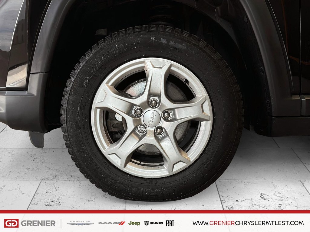 2022 Jeep Compass SPORT + 4X4 + ALLURE SPORT in Pointe-Aux-Trembles, Quebec - 7 - w1024h768px
