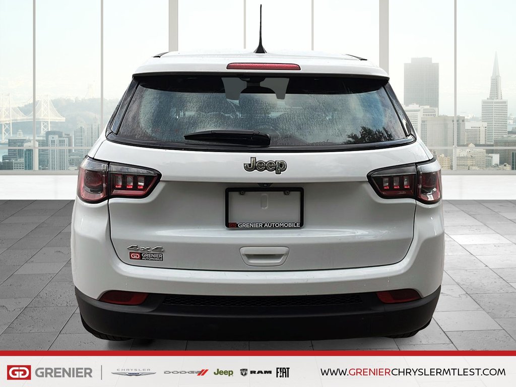 Jeep Compass SPORT + 4X4 + CARPLAY 2024 à Pointe-Aux-Trembles, Québec - 3 - w1024h768px