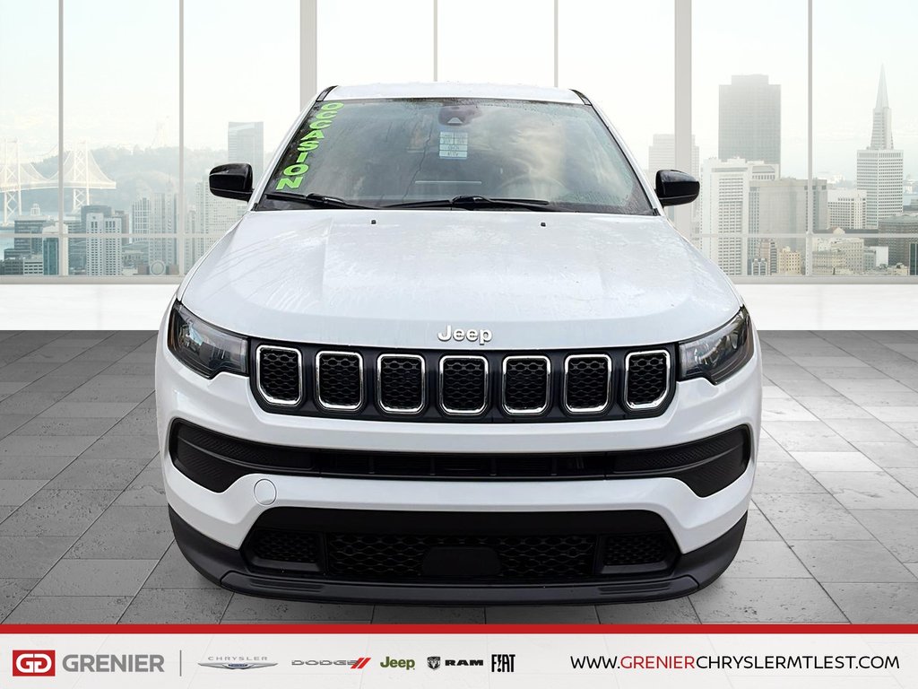 Jeep Compass SPORT + 4X4 + CARPLAY 2024 à Pointe-Aux-Trembles, Québec - 2 - w1024h768px
