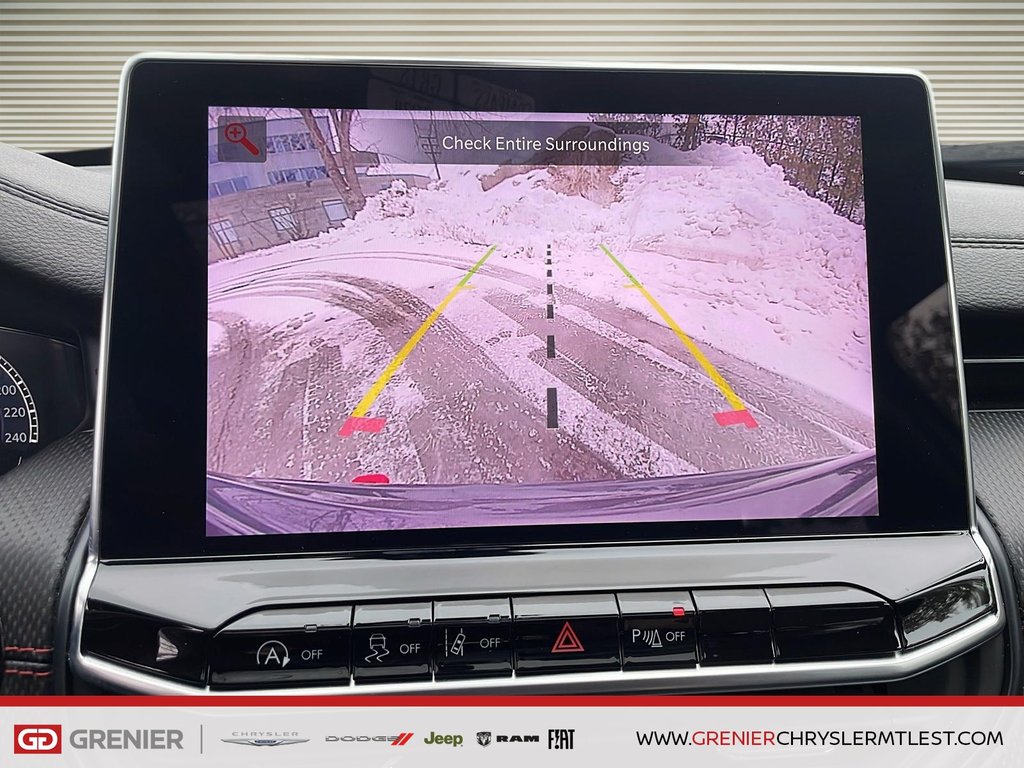 Jeep Compass TRAILHAWK + 4X4 + TOIT OUVRANT PANO 2024 à Pointe-Aux-Trembles, Québec - 14 - w1024h768px