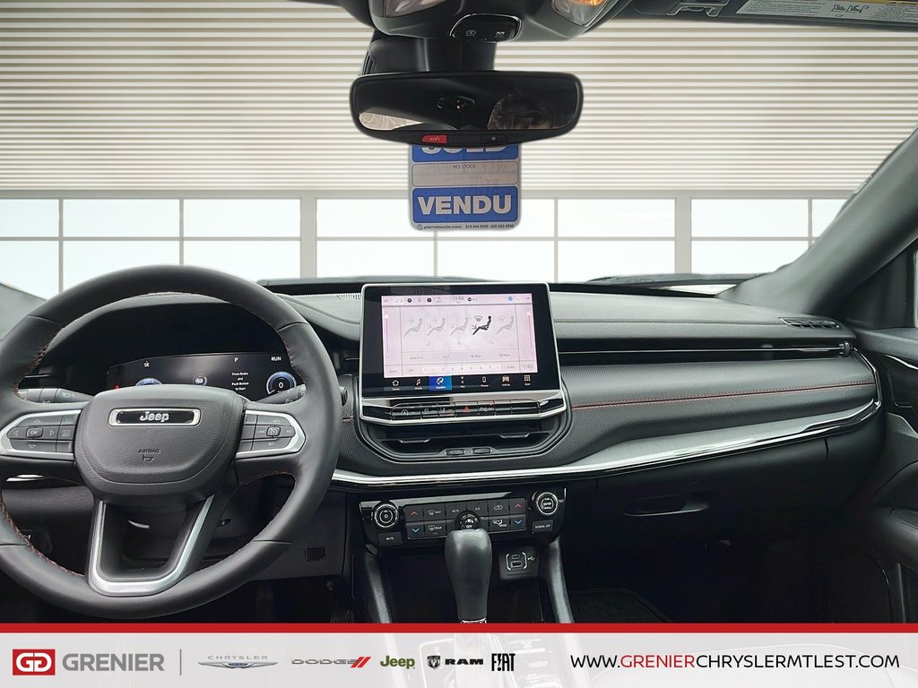 Jeep Compass TRAILHAWK + 4X4 + TOIT OUVRANT PANO 2024 à Pointe-Aux-Trembles, Québec - 9 - w1024h768px