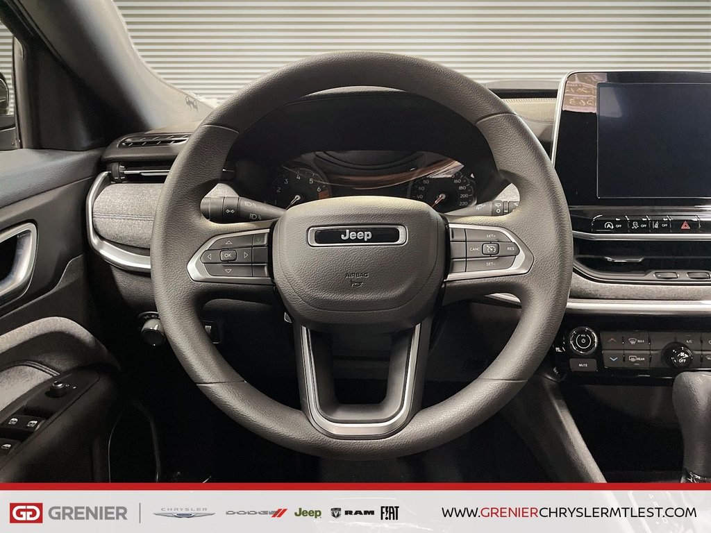 Jeep Compass Sport 2025 à Pointe-Aux-Trembles, Québec - 10 - w1024h768px