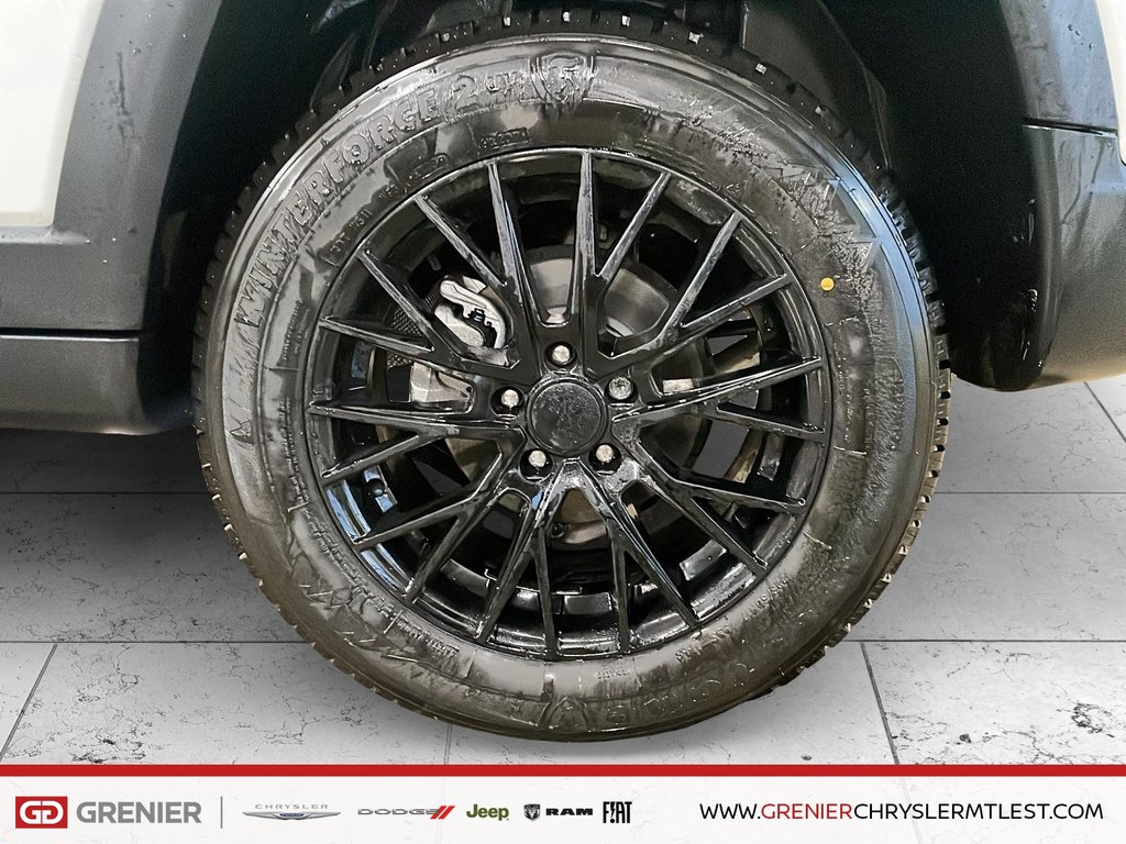 2025 Jeep Compass Altitude in Pointe-Aux-Trembles, Quebec - 7 - w1024h768px