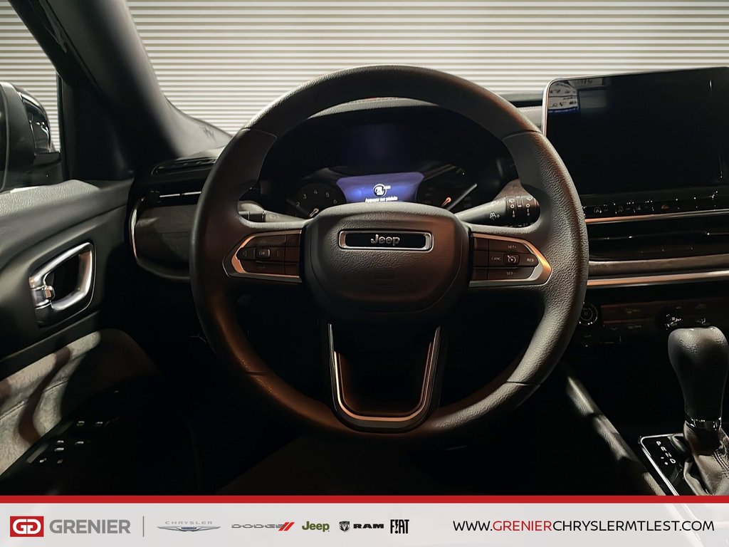 2026 Jeep Compass SPORT in Pointe-Aux-Trembles, Quebec - 9 - w1024h768px