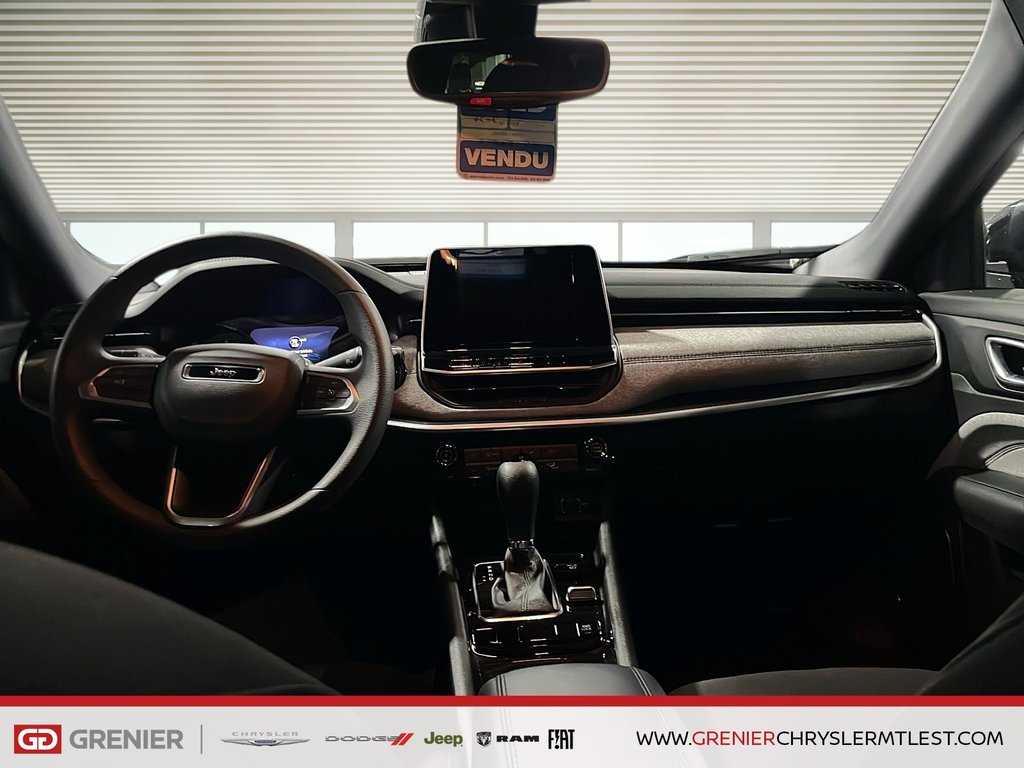 2026 Jeep Compass SPORT in Pointe-Aux-Trembles, Quebec - 8 - w1024h768px