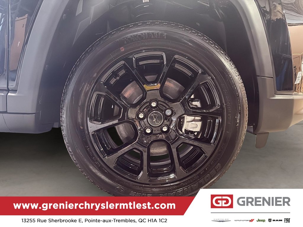 2026 Jeep Compass NORTH in Pointe-Aux-Trembles, Quebec - 8 - w1024h768px