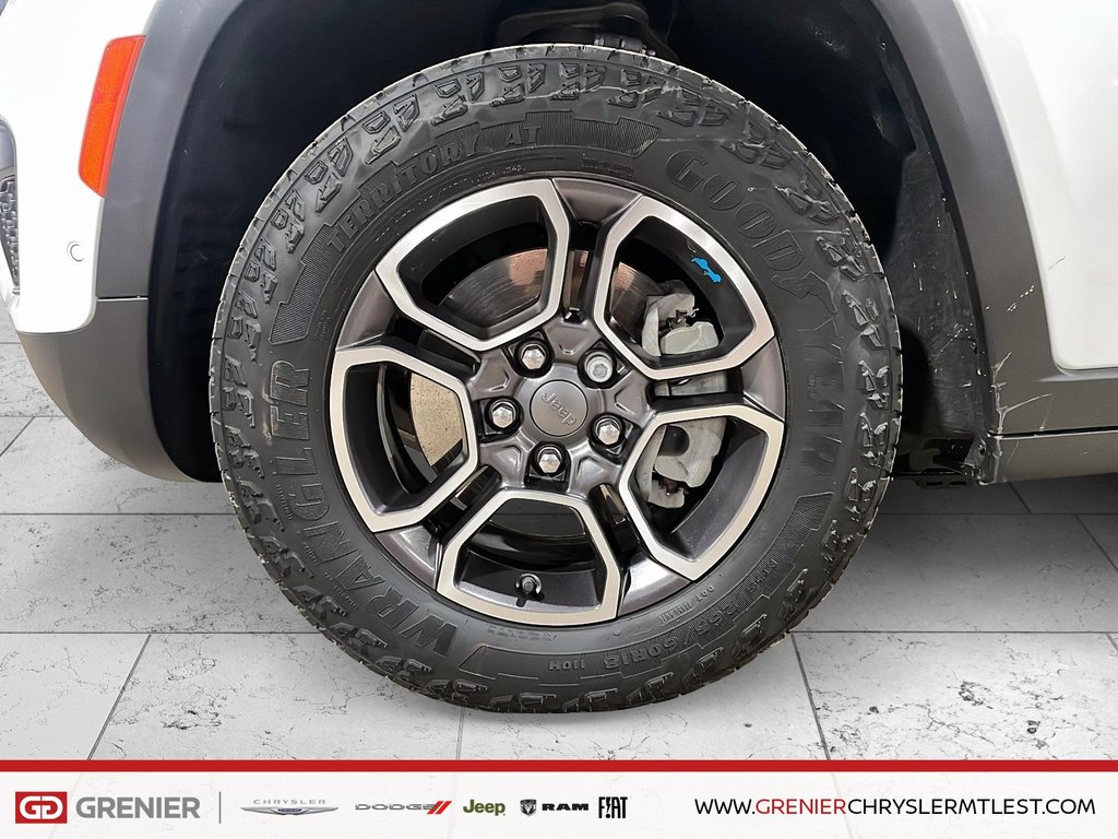 2022 Jeep Grand Cherokee 4XE TRAILHAWK + PHEV + 4X4 + TOIT OUVRANT PANO in Pointe-Aux-Trembles, Quebec - 7 - w1024h768px