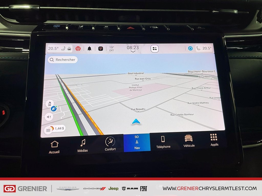 2022 Jeep Grand Cherokee 4XE TRAILHAWK + PHEV + 4X4 + TOIT OUVRANT PANO in Pointe-Aux-Trembles, Quebec - 14 - w1024h768px