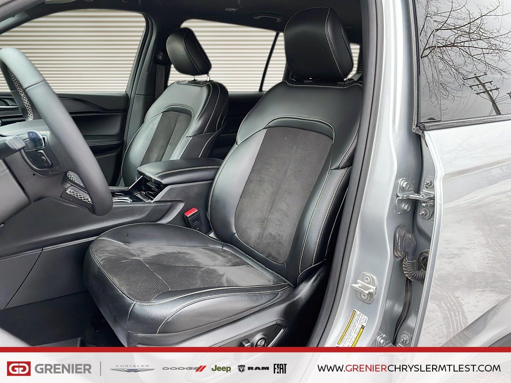 2023 Jeep Grand Cherokee L ALTITUDE + 4X4 +V6 3.6L in Pointe-Aux-Trembles, Quebec - 8 - w1024h768px