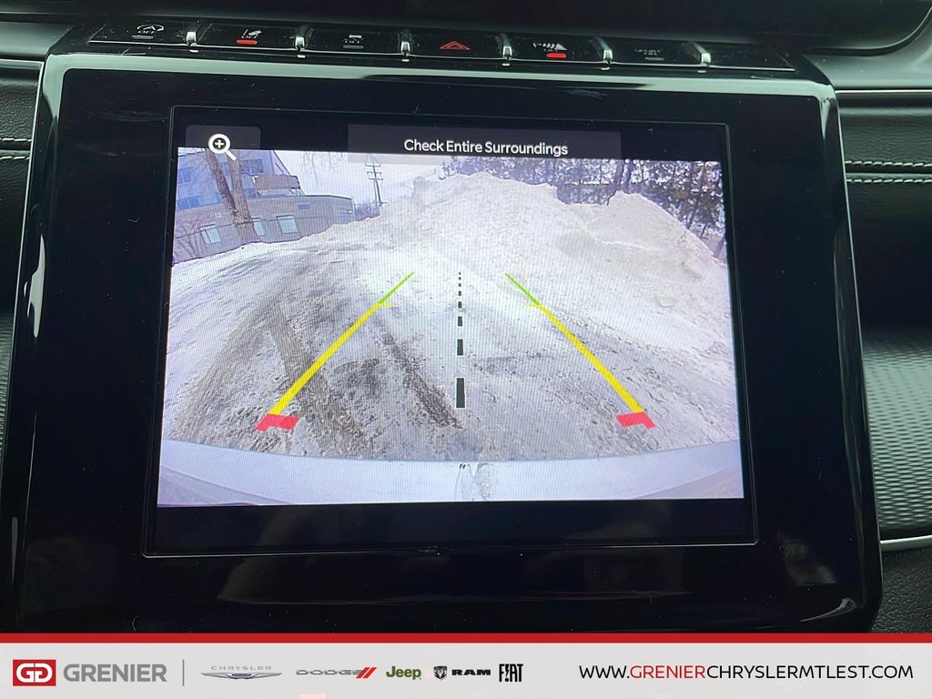 2023 Jeep Grand Cherokee L ALTITUDE + 4X4 +V6 3.6L in Pointe-Aux-Trembles, Quebec - 13 - w1024h768px