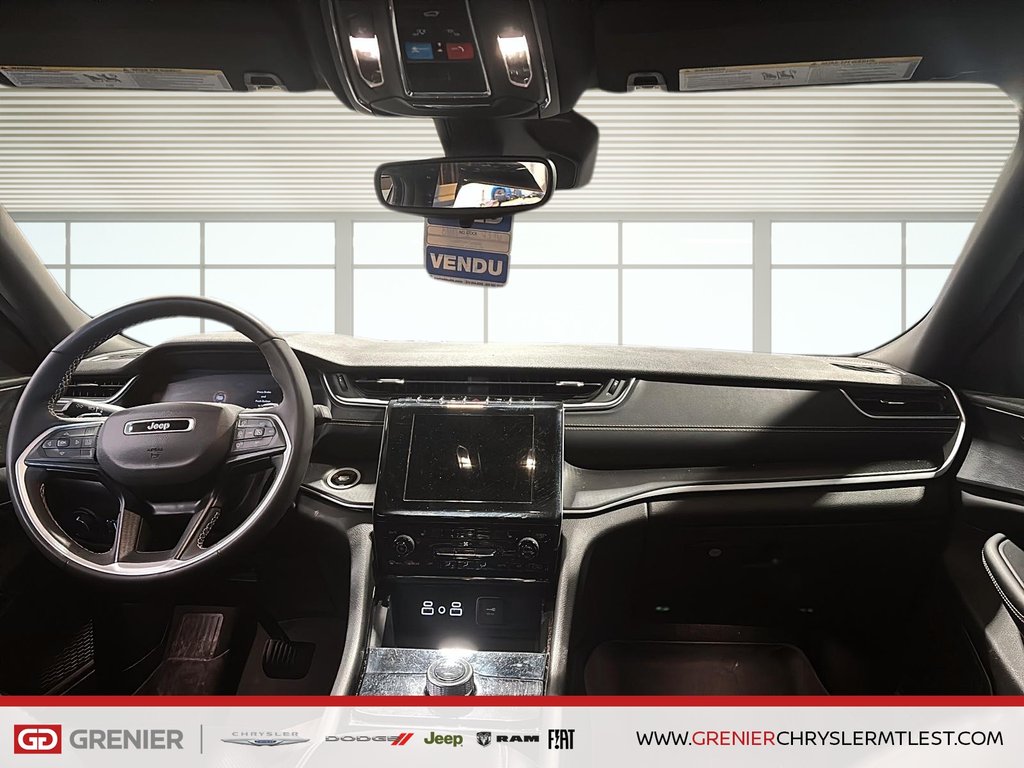 2023 Jeep Grand Cherokee L ALTITUDE + 4X4 +V6 3.6L in Pointe-Aux-Trembles, Quebec - 9 - w1024h768px
