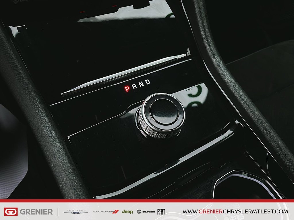 2023 Jeep Grand Cherokee L ALTITUDE + 4X4 +V6 3.6L in Pointe-Aux-Trembles, Quebec - 12 - w1024h768px
