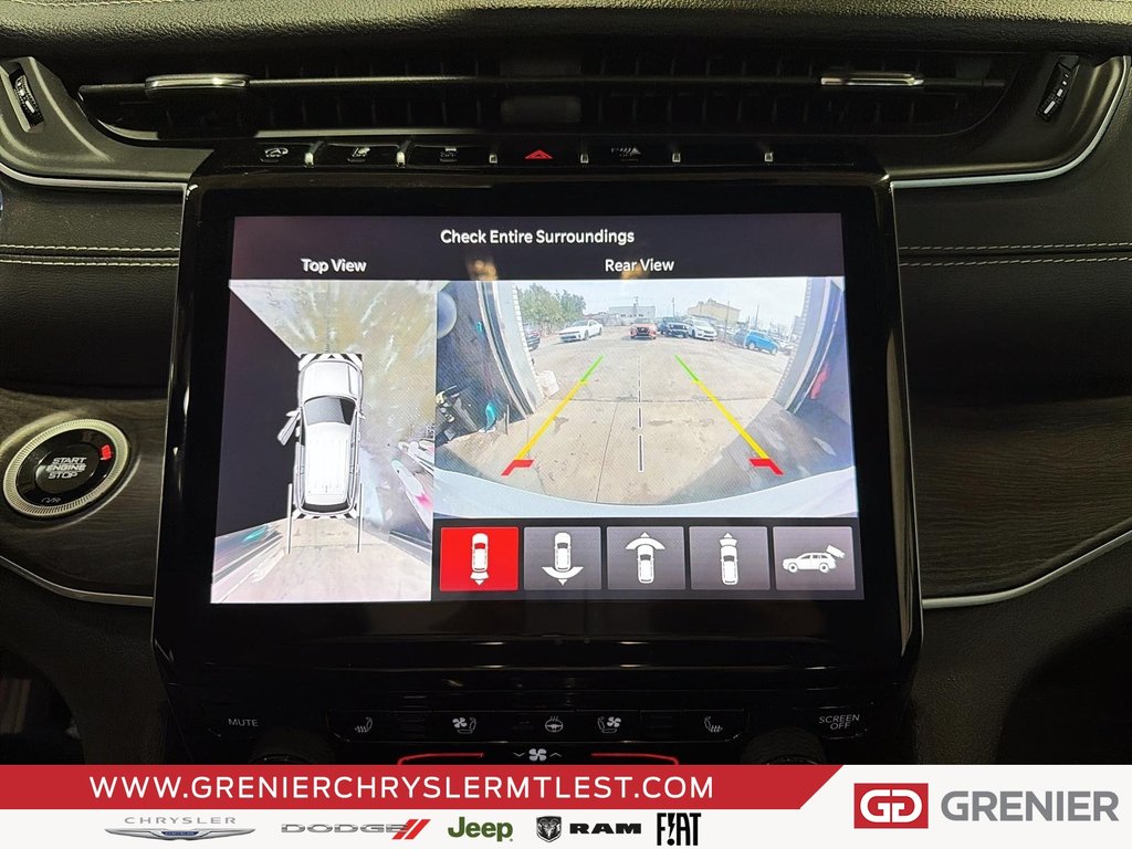 2024 Jeep Grand Cherokee L LIMITED + 4X4 + ALLURE NOIRE in Pointe-Aux-Trembles, Quebec - 17 - w1024h768px