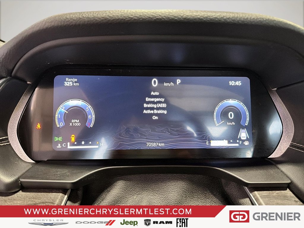 2024 Jeep Grand Cherokee L LIMITED + 4X4 + ALLURE NOIRE in Pointe-Aux-Trembles, Quebec - 13 - w1024h768px