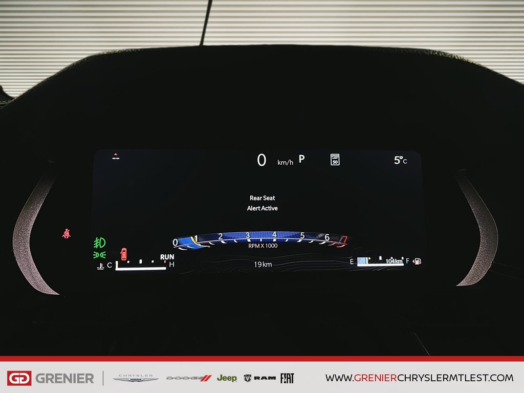 Jeep Grand Cherokee L LIMITED 2026 à Pointe-Aux-Trembles, Québec - 13 - w1024h768px