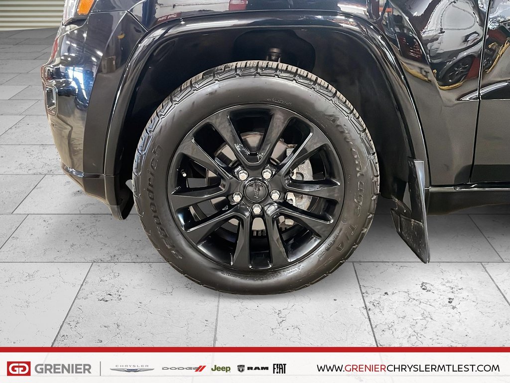 2020 Jeep Grand Cherokee ALTITUDE + 4X4 + TOIT OUVRANT in Pointe-Aux-Trembles, Quebec - 6 - w1024h768px