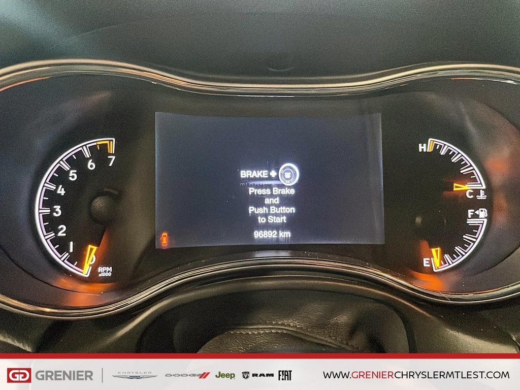 2021 Jeep Grand Cherokee ALTITUDE + 4X4 + V6 3.6L + TOIT OUVRANT in Pointe-Aux-Trembles, Quebec - 12 - w1024h768px