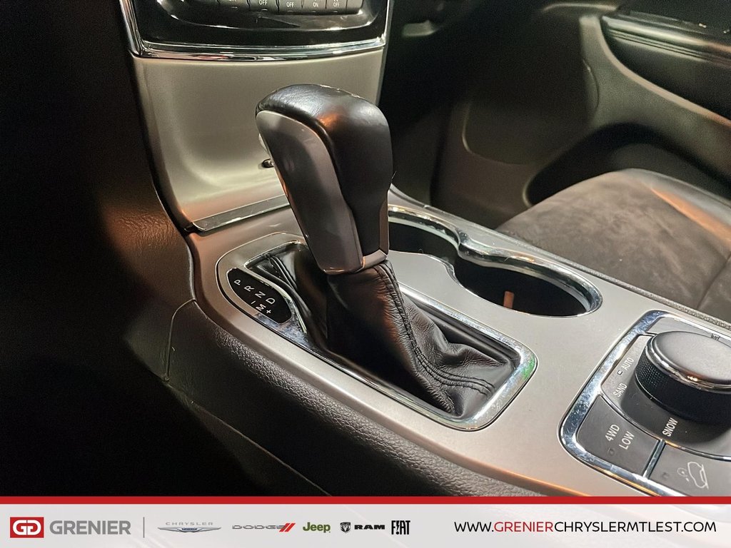 2021 Jeep Grand Cherokee ALTITUDE + 4X4 + V6 3.6L + TOIT OUVRANT in Pointe-Aux-Trembles, Quebec - 13 - w1024h768px