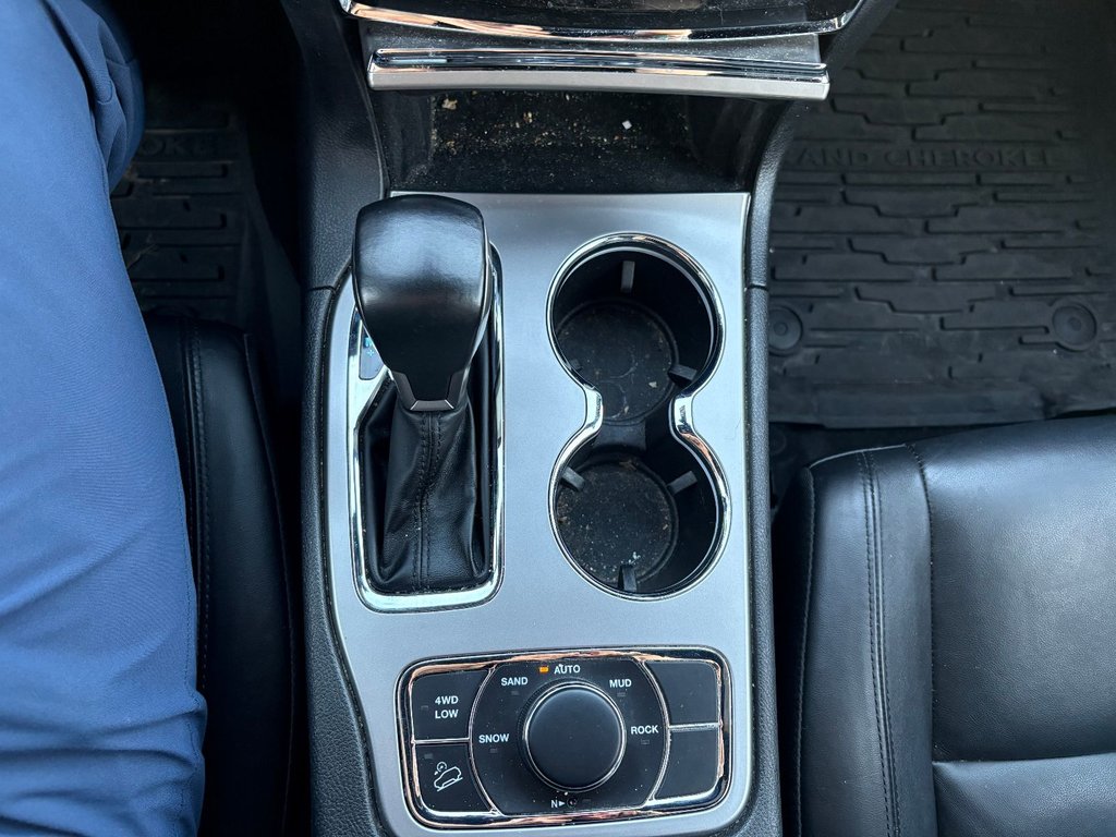 2021 Jeep Grand Cherokee Limited in Pointe-Aux-Trembles, Quebec - 26 - w1024h768px