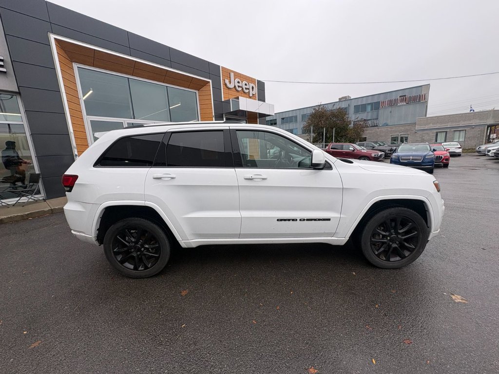Jeep Grand Cherokee Altitude 2021 à Pointe-Aux-Trembles, Québec - 6 - w1024h768px