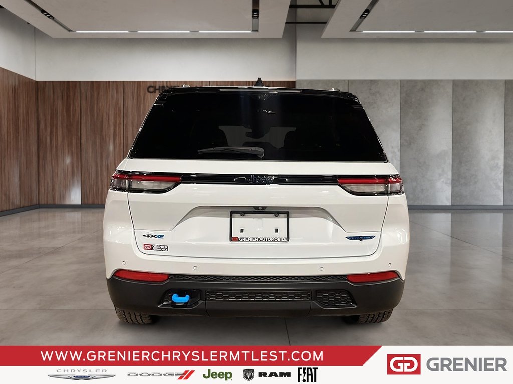 2022 Jeep Grand Cherokee 4XE TRAILHAWK + PHEV + 4X4 + TOIT OUVRANT PANO in Pointe-Aux-Trembles, Quebec - 3 - w1024h768px