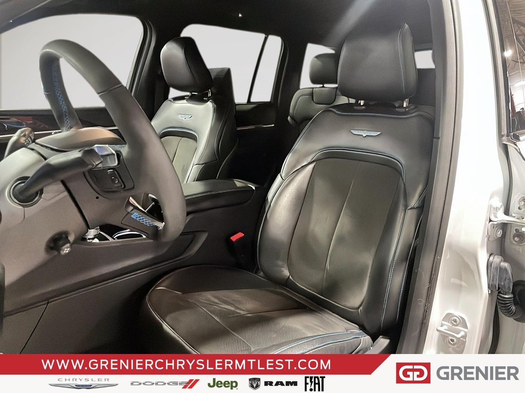 2022 Jeep Grand Cherokee 4XE TRAILHAWK + PHEV + 4X4 + TOIT OUVRANT PANO in Pointe-Aux-Trembles, Quebec - 8 - w1024h768px