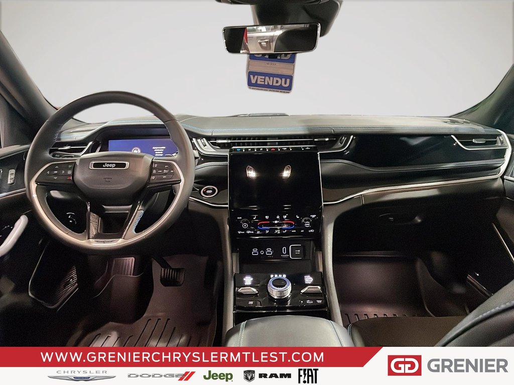 2022 Jeep Grand Cherokee 4XE TRAILHAWK + PHEV + 4X4 + TOIT OUVRANT PANO in Pointe-Aux-Trembles, Quebec - 9 - w1024h768px