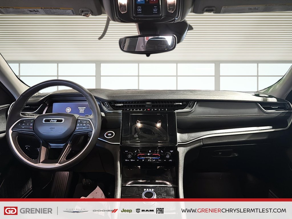 2023 Jeep Grand Cherokee LAREDO + 4X4 + TOIT OUVRANT in Pointe-Aux-Trembles, Quebec - 8 - w1024h768px