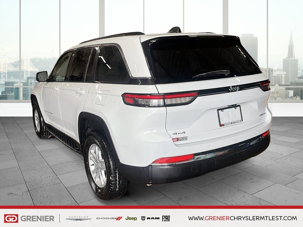 2023 Jeep Grand Cherokee LAREDO + 4X4 + TOIT OUVRANT in Pointe-Aux-Trembles, Quebec - 5 - w1024h768px