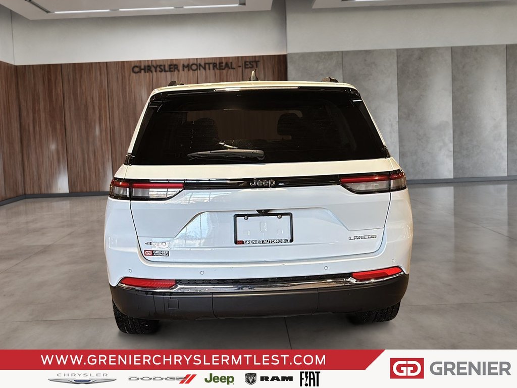 2023 Jeep Grand Cherokee LAREDO + 4X4 + TOIT OUVRANT in Pointe-Aux-Trembles, Quebec - 3 - w1024h768px