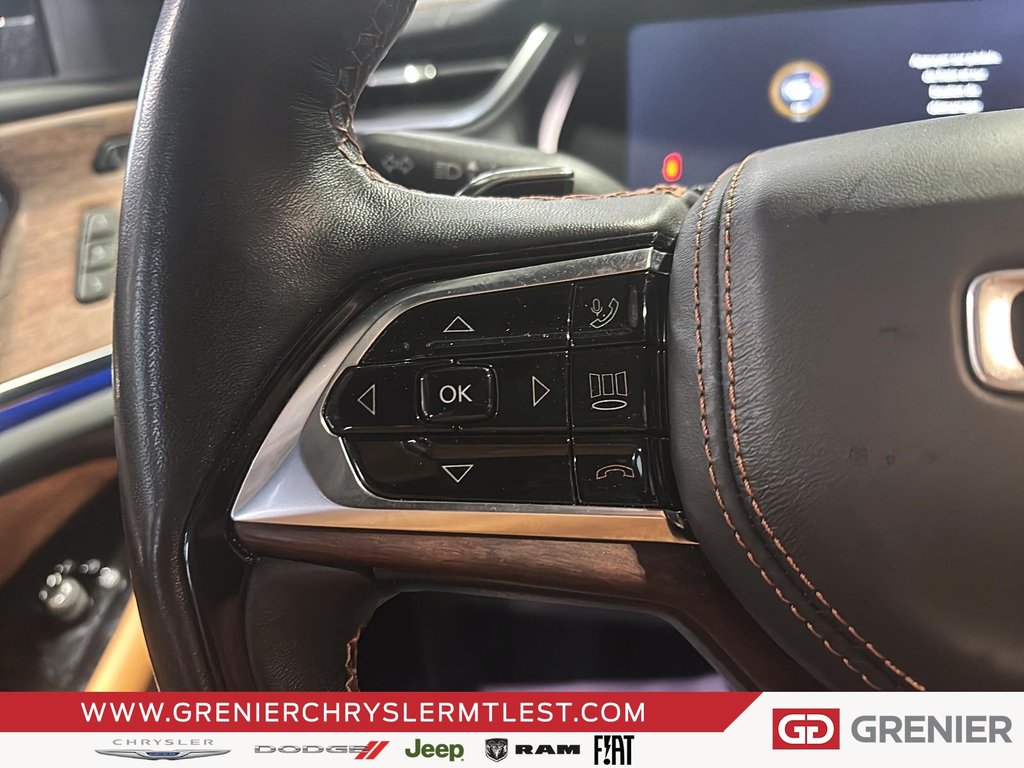 2023 Jeep Grand Cherokee SUMMIT + 4X4 + V6 3.6L + TOIT OUVRANT PANO in Pointe-Aux-Trembles, Quebec - 11 - w1024h768px