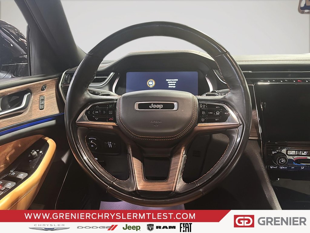 2023 Jeep Grand Cherokee SUMMIT + 4X4 + V6 3.6L + TOIT OUVRANT PANO in Pointe-Aux-Trembles, Quebec - 9 - w1024h768px