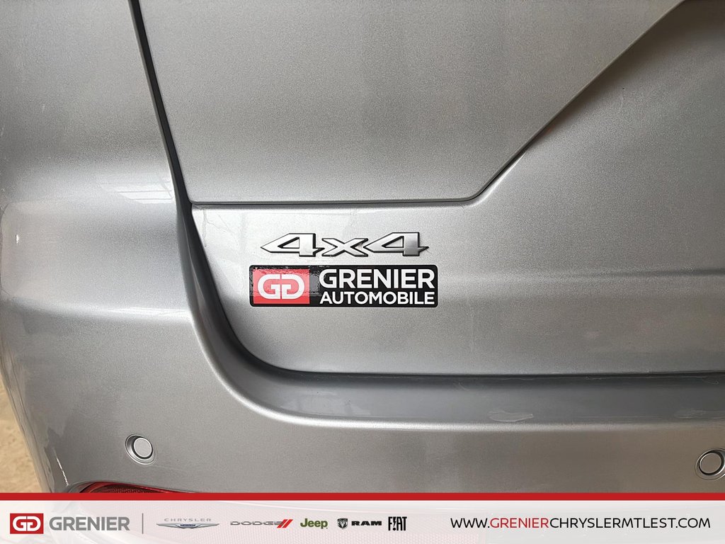 Jeep Grand Cherokee SUMMIT + 4X4 + V6 3.6L + TOIT OUVRANT PANO 2023 à Pointe-Aux-Trembles, Québec - 4 - w1024h768px